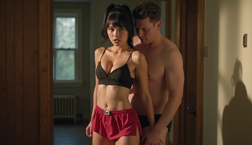 半裸で否定的な表情をしている女風ユーザーと女性用風俗セラピストの画像