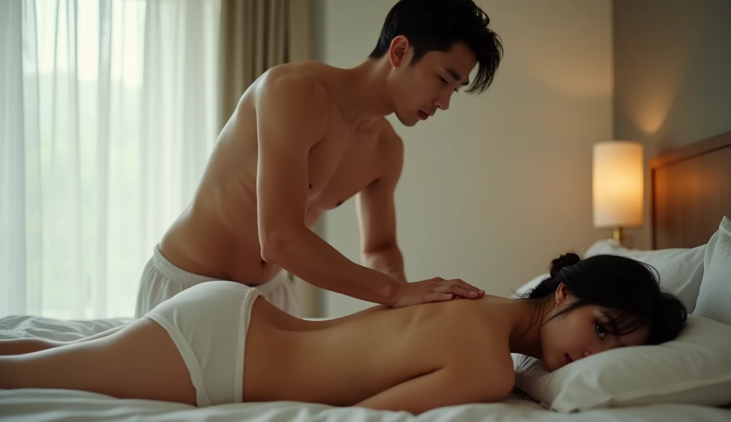 女性用風俗セラピストからオイルマッサージを受けている女風ユーザーの画像